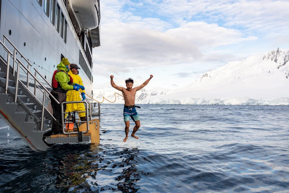 Antarctica_Explore_Chris_Experience_2
