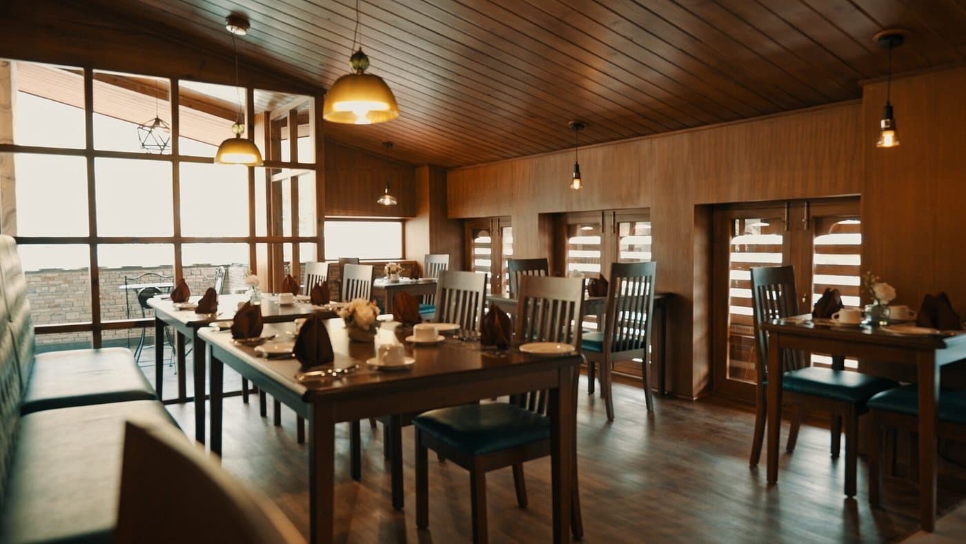 Lhaki Hotel