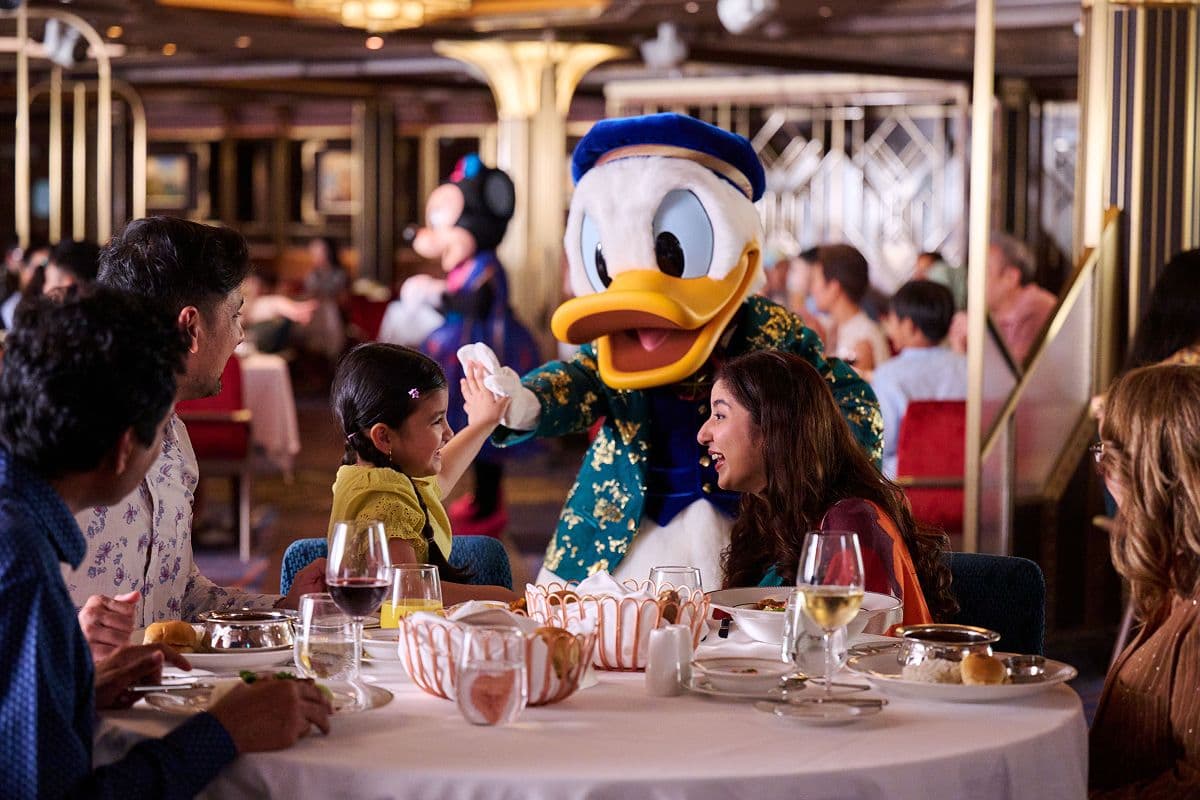 Disney Cruise_Restaurant