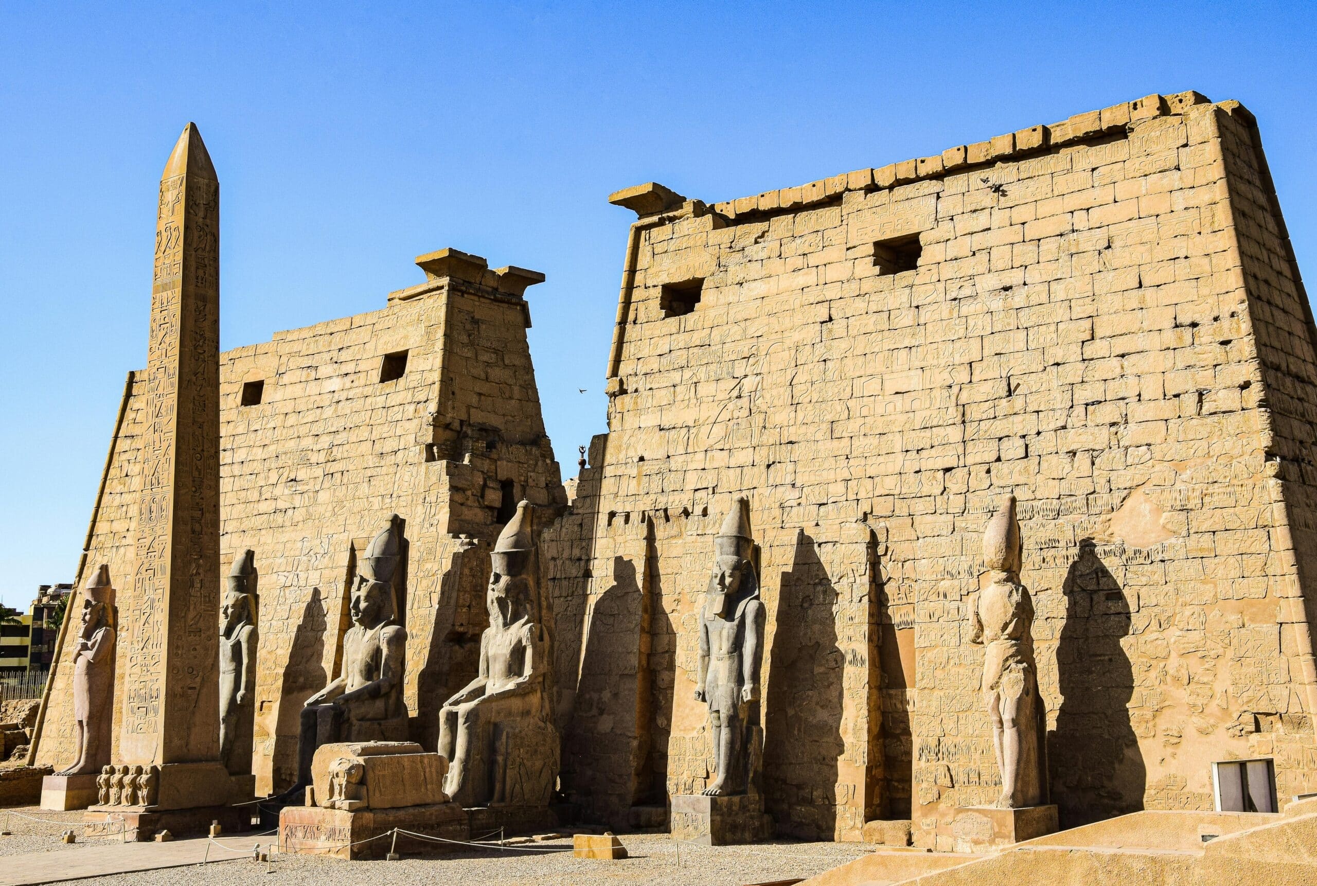 樂蜀神廟與卡納克神廟（Luxor and Karnak Temple）：古埃及王權誕生地與宗教心臟