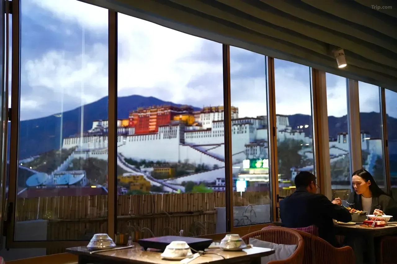 Lhasa Chunqiu Oxygen-Enriched Hotel