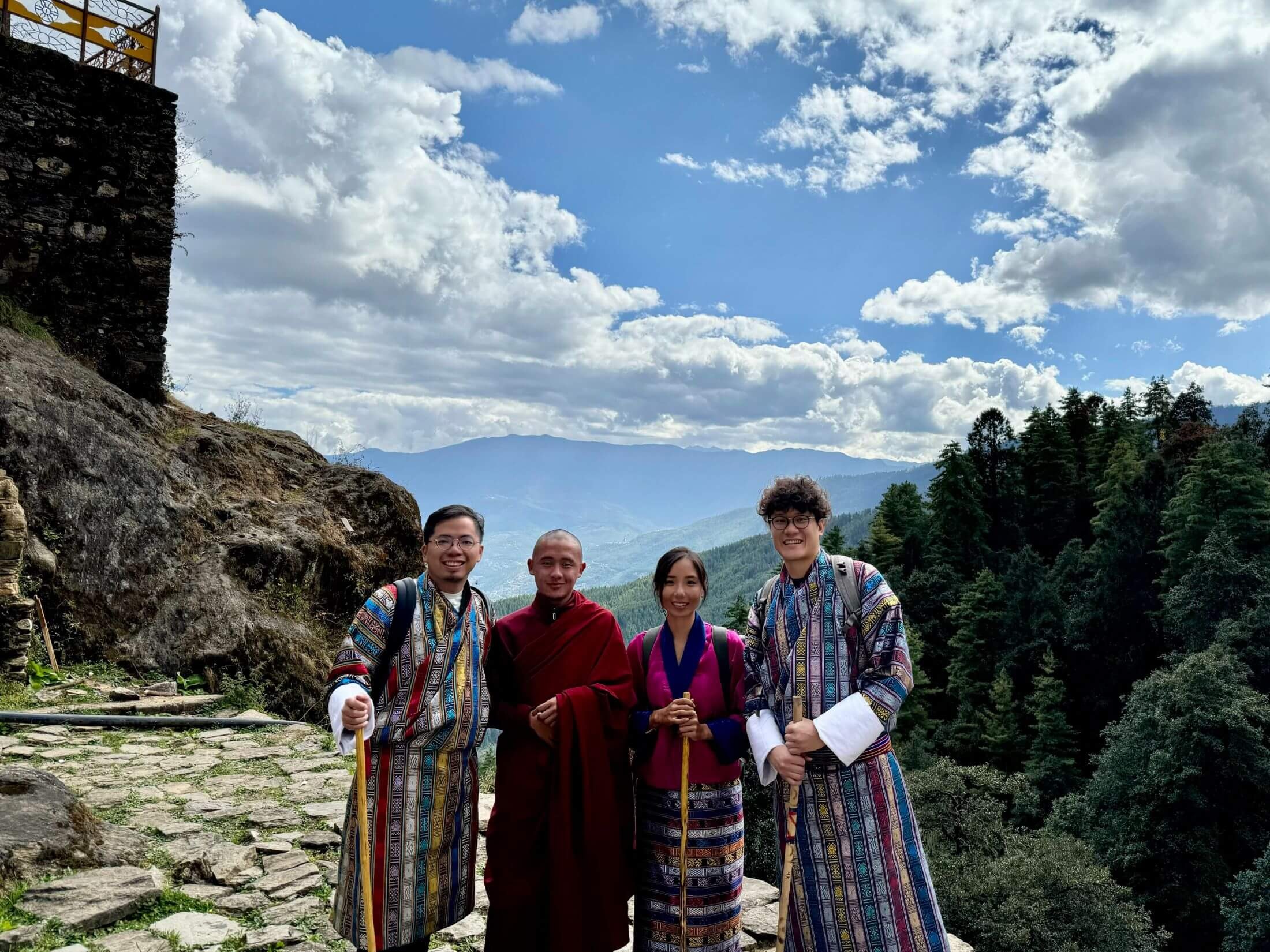 不丹旅遊季節指南：最佳月份、氣候分析與節慶時間表