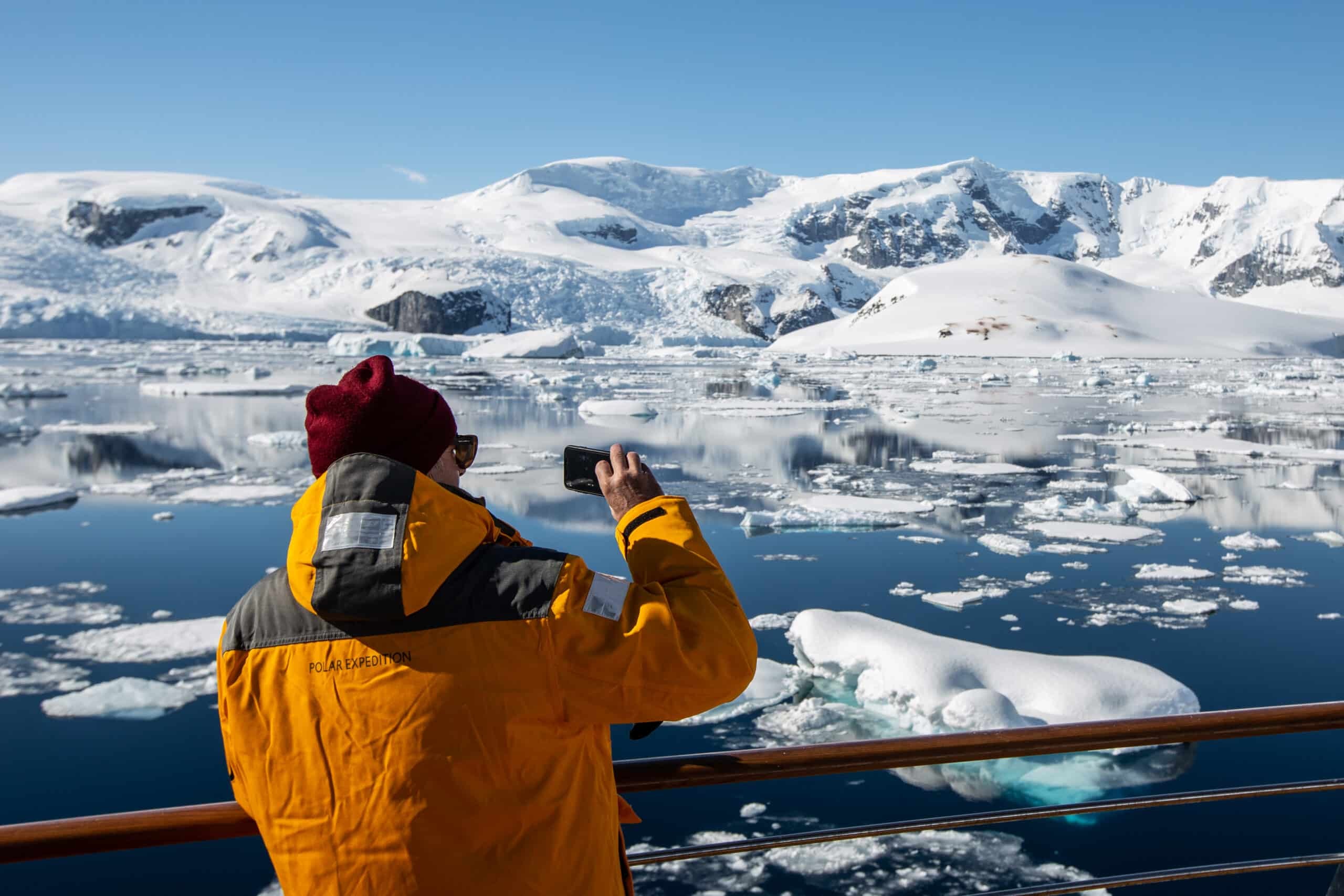 Antarctica Travel Cost Analysis: Comparing Flights, Cruises, and Itinerary Prices