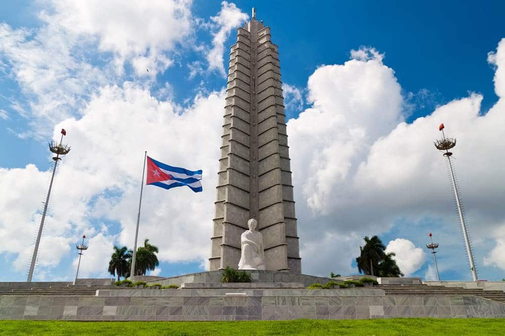 何塞·⾺蒂紀念碑 José Martí Memorial