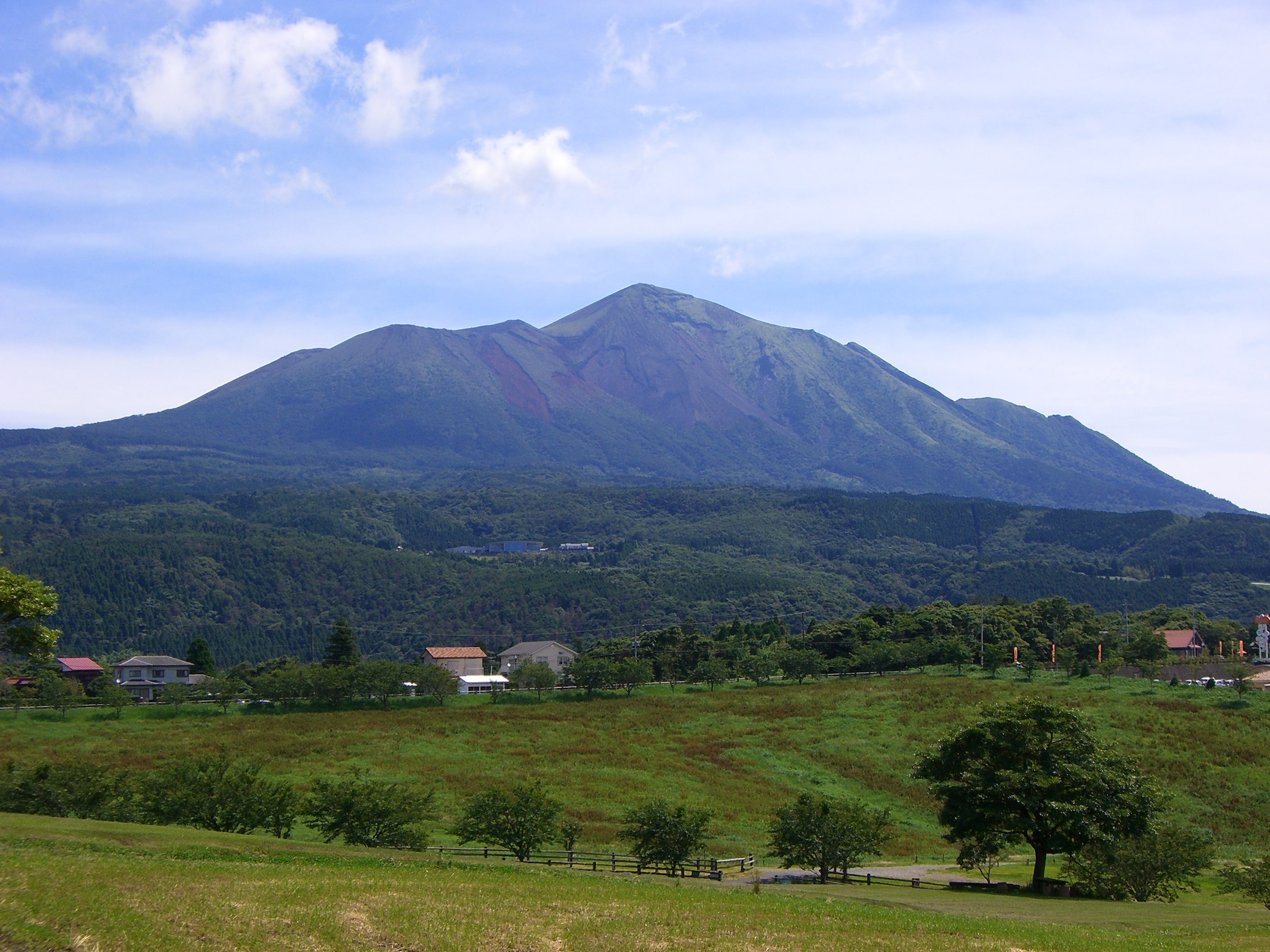 登上高千穗峰，霧島連峰的第二高峰