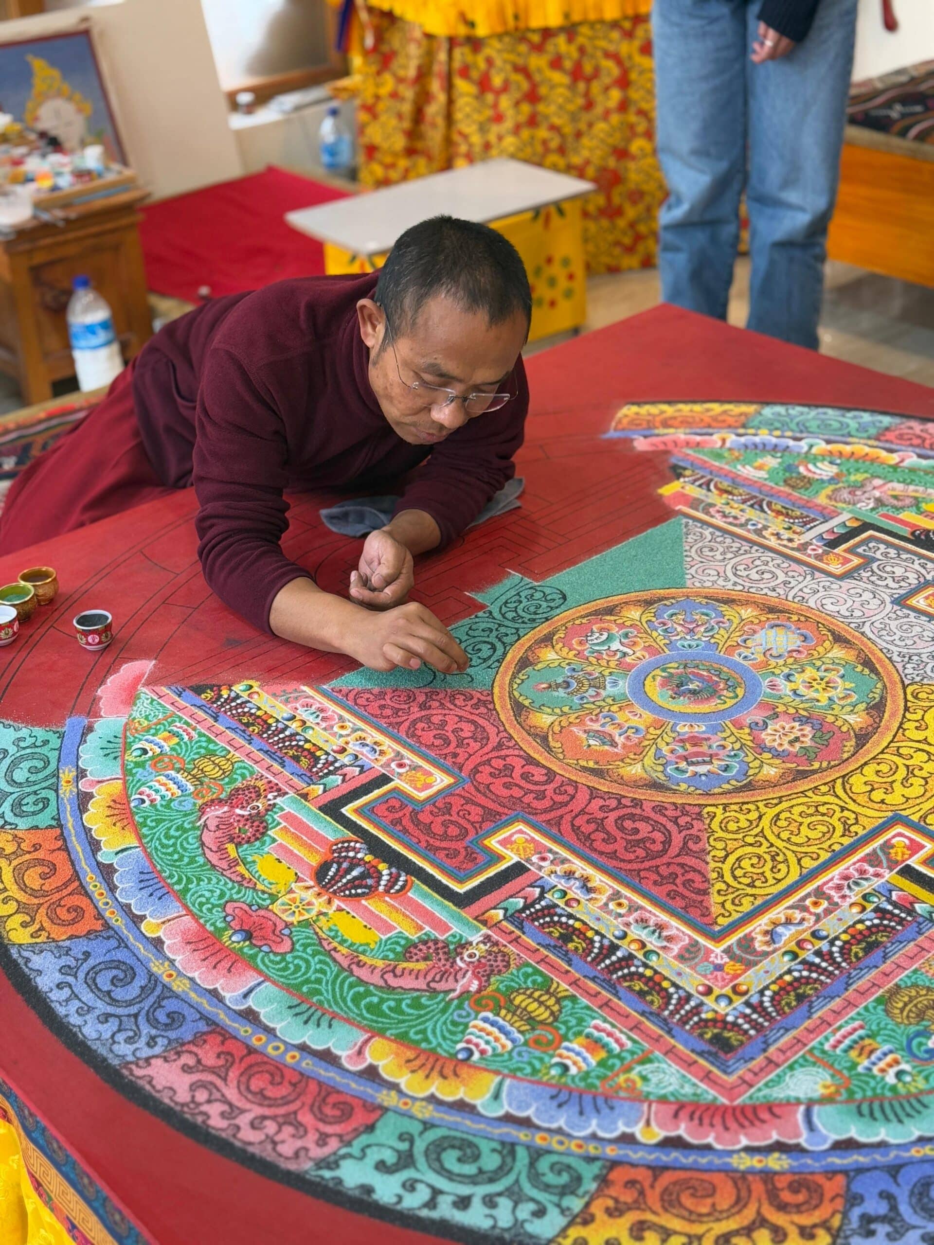製作壇城沙畫 Sand Mandala