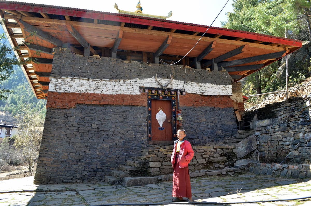 黑廟 Lhakhang Nagpo