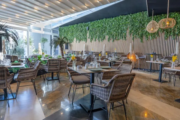 Kenzi Tower Hotel 肯梓塔酒店