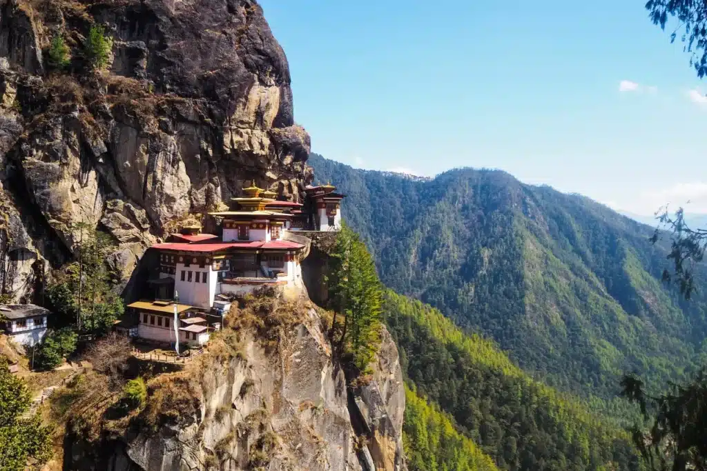 bhutan-paro-tiger-nest-2_(1)