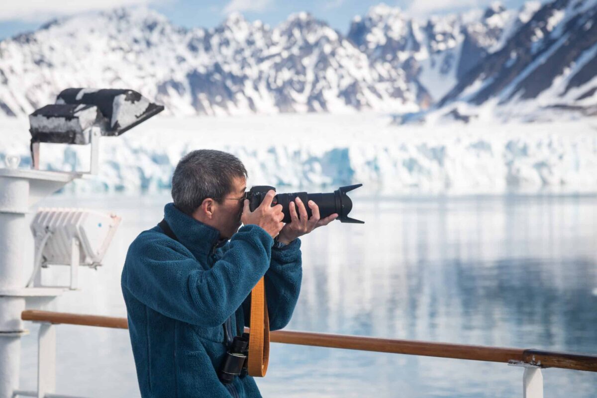 ARCTIC_2017_shipcruise_Lilliehookbreen_glacier_svalbard_acaciajohnson_2 (1)