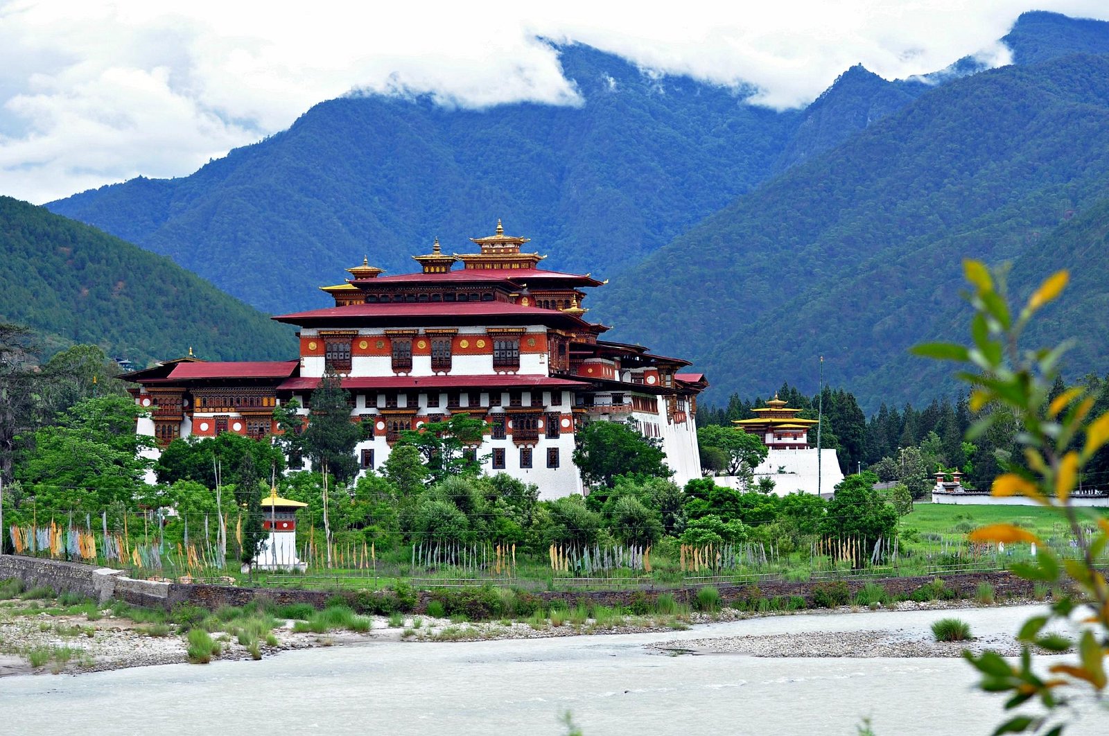 Meri Puensum Resort