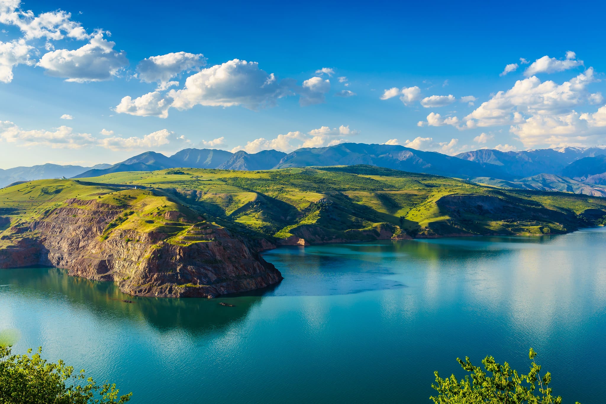 查瓦克湖  Charvak Lake