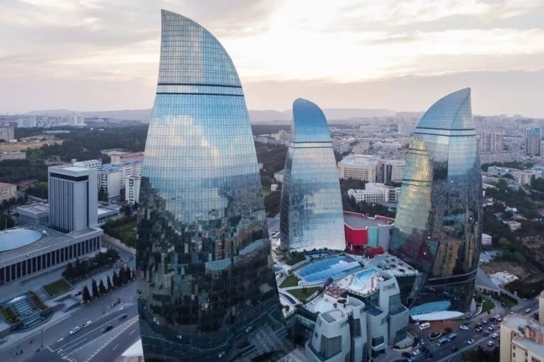 azbaijan_flame towers
