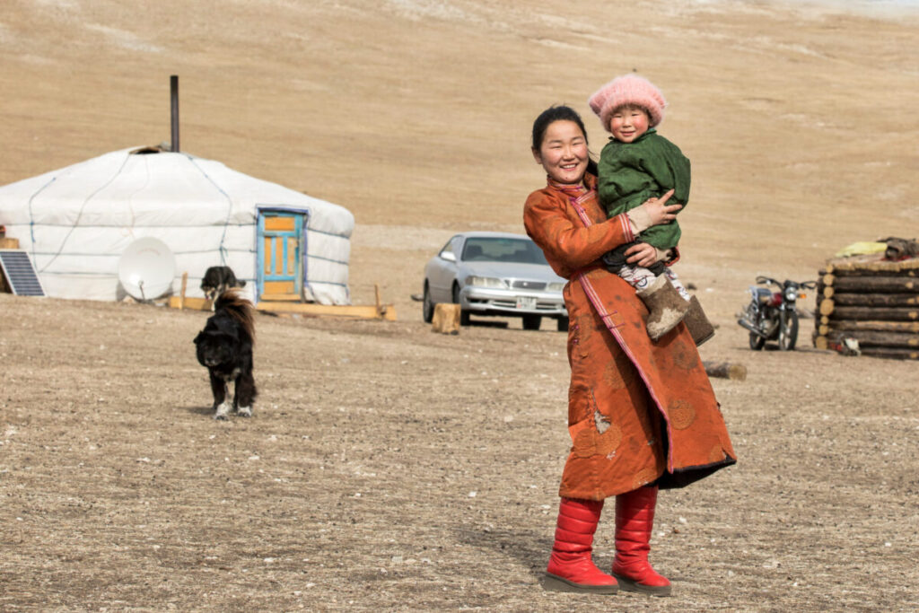蒙古｜7月《100毛》東方昇