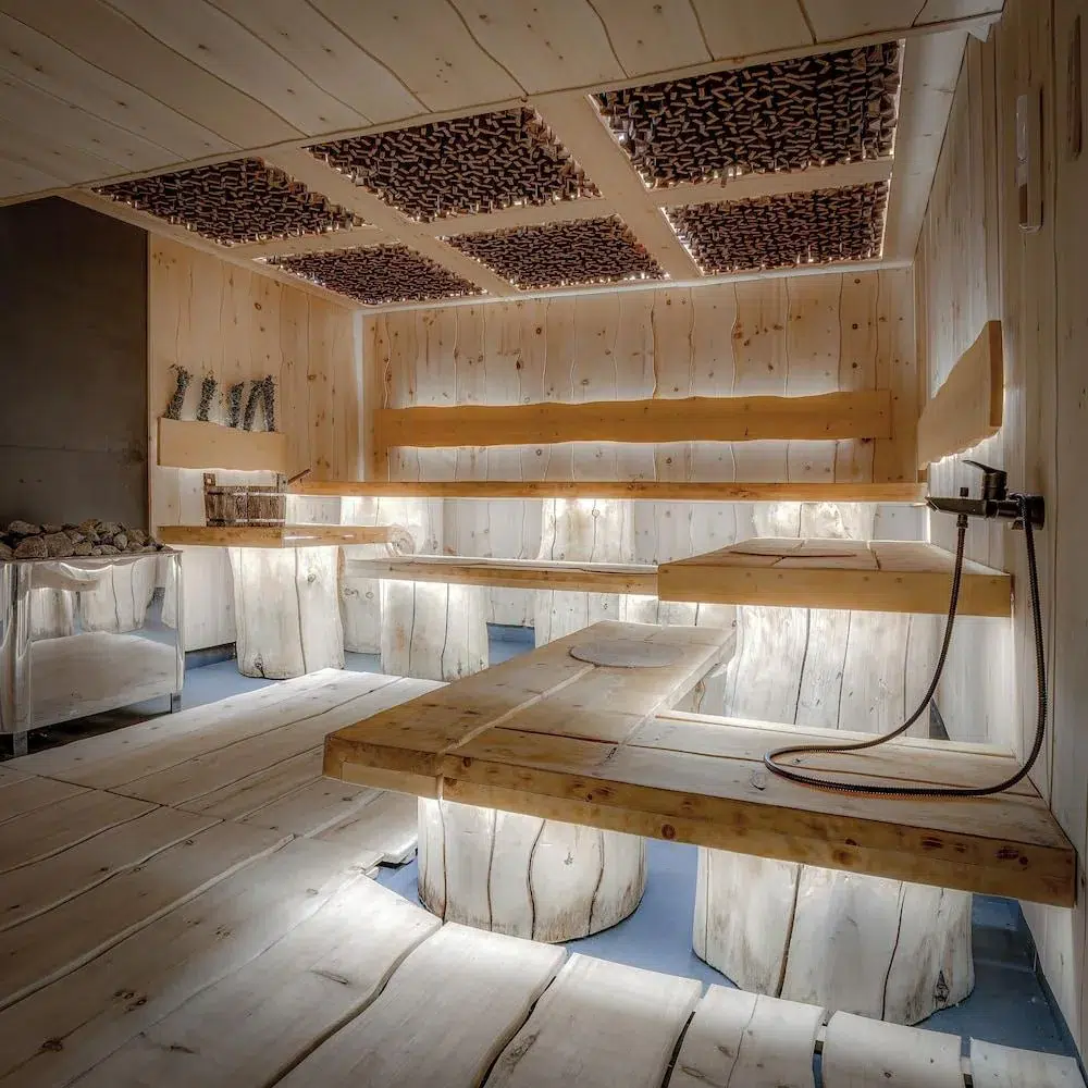 Sadu Hotel